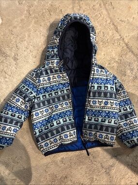 North Face Kids Blue Patterned Hooded Winter Jacket. Reversible